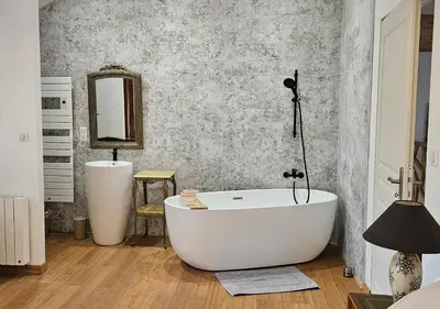 Salle de bains dans l'établissement Les Anges de la Vigne