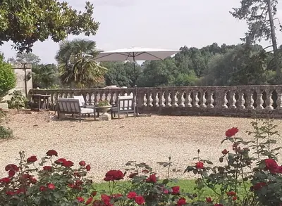 Jardin de l'établissement Le Logis De Ruelle