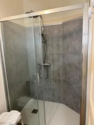 Salle de bains dans l'établissement Chambres d'hôtes du puy d'anché
