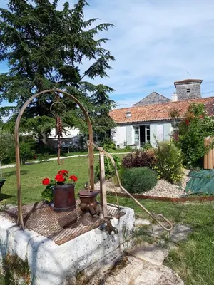 Jardin de l'établissement Maison Lépie