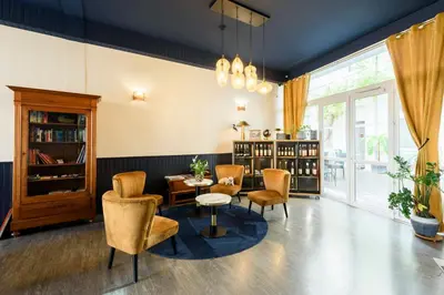 Coin salon dans l'établissement Cit' Hotel de France