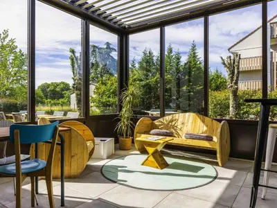 Coin salon dans l'établissement greet hôtel Angoulême
