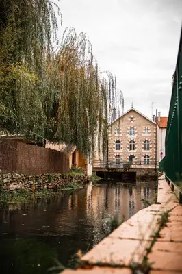 Vue sur la rivière ou le fleuve situé(e) à proximité de l'hôtel