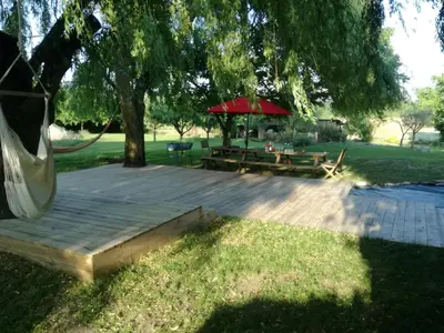 Jardin de l'établissement le gite des 3 saules