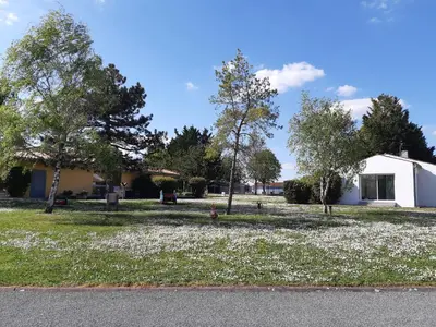 Jardin de l'établissement Le Hameau de Saintonge