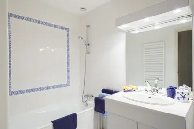 Salle de bains dans l'établissement Gite de la Gravee