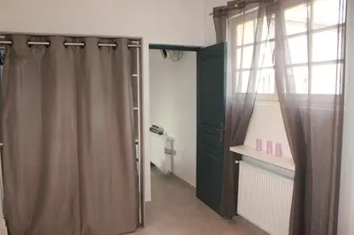 Salle de bains dans l'établissement Charmante maison charentaise 