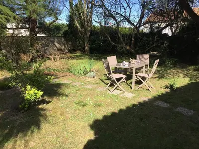 Jardin de l'établissement Le Cèdre Bleu