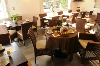 Nourriture dans l'hôtel ou à proximité