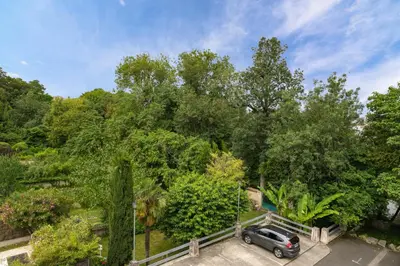 Jardin de l'établissement Hôtel du Moulin