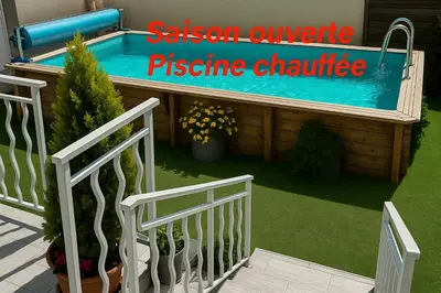Piscine de l'établissement Logis Le Passiflore Cognac ou située à proximité