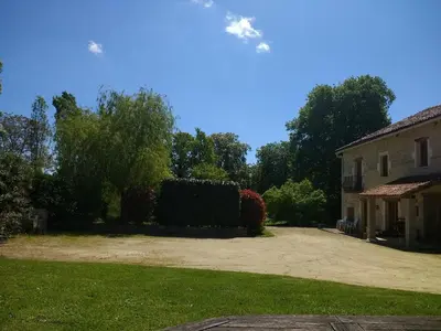 Jardin de l'établissement Chez Valade