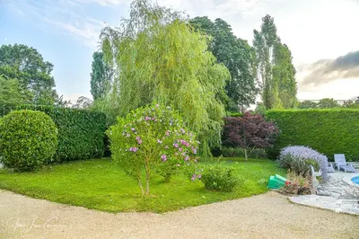 Jardin de l'établissement Chez Valade