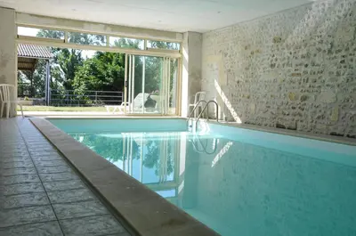 Piscine de l'établissement Roulotte Beaulieu ou située à proximité