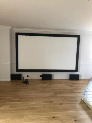 Télévision ou salle de divertissement dans l'établissement Spa campagne design