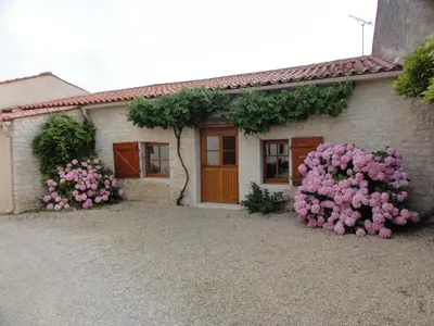 Jardin de l'établissement Chambres d'hôtes Les Tilleuls