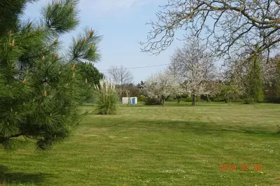 Jardin de l'établissement Le Chatenet Gite