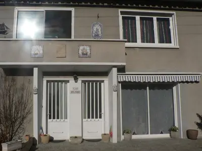 Bâtiment de le séjour chez l'habitant