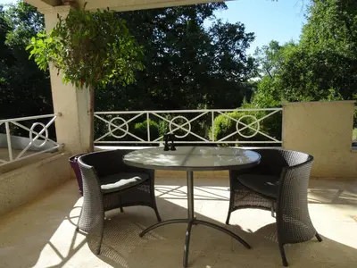 Balcon ou terrasse dans l'établissement Domaine de l'Echassier, The Originals Relais
