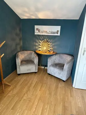 Coin salon dans l'établissement Relais de la Venise verte