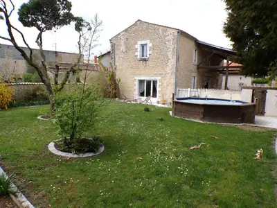 Jardin de l'établissement Le Logis de la Venise Verte