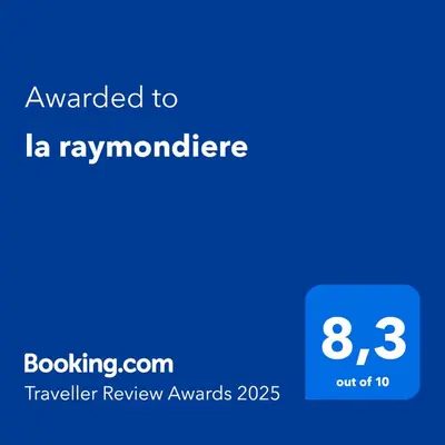 Certificat, récompense, panneau ou autre document affiché dans l'établissement la raymondiere
