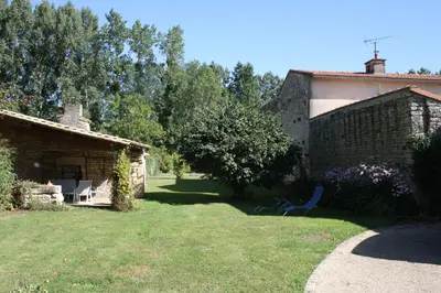 Jardin de l'établissement Gite De LA BALLADE