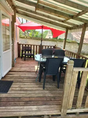 Restaurant ou autre lieu de restauration dans l'établissement EURL kaza évasion services