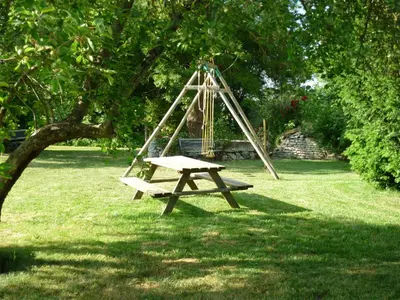 Jardin de l'établissement Le Logis de Faugerit