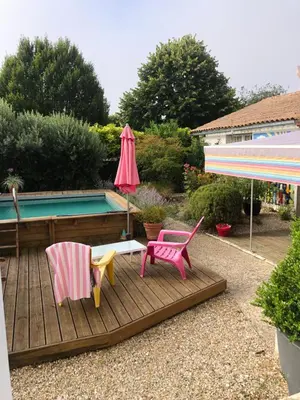Piscine de l'établissement Saint James House ou située à proximité