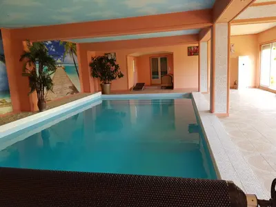 Piscine de l'établissement 19 Rue du Cadran ou située à proximité