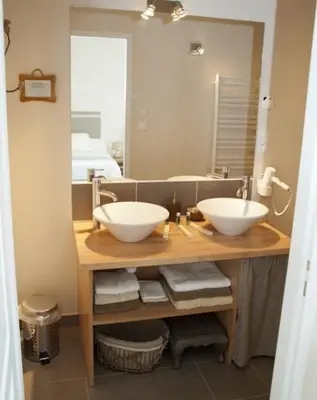 Salle de bains dans l'établissement Chambres d'Hôtes Le Tilleul