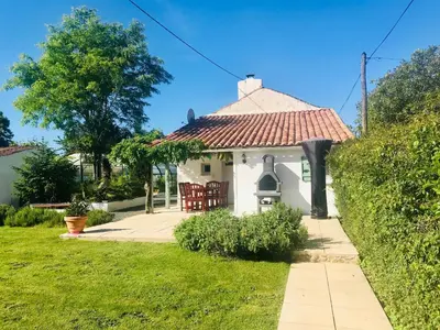 Jardin de l'établissement La Blatière French Cottages
