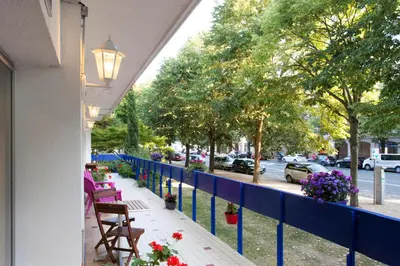 Jardin de l'établissement Hôtel Les Gens de Mer La Rochelle