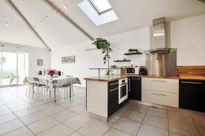 Cuisine ou kitchenette dans l'établissement Villa Lavande