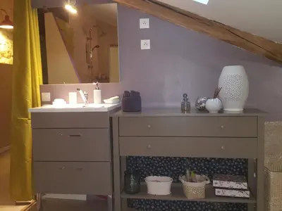 Salle de bains dans l'établissement Chambre d'hôtes chez Denis et Margot