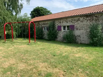 Jardin de l'établissement GÎTE Les Buis