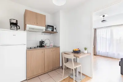 Cuisine ou kitchenette dans l'établissement Appart'City Confort Niort Centre