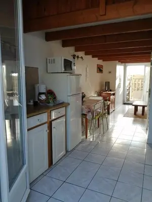 Cuisine ou kitchenette dans l'établissement abri/cotier