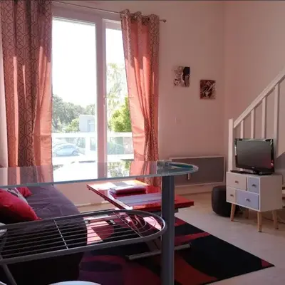 Appartement 4 pers Parking inclus 5 min Gare Tout équipé La Rochelle