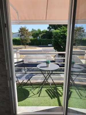 Balcon ou terrasse dans l'établissement studio presqu'île Fouras proche de la plage parking privé