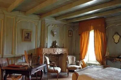 Coin salon dans l'établissement Domaine de Rennebourg