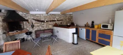 Cuisine ou kitchenette dans l'établissement L'instant bleu
