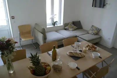 Coin salon dans l'établissement Gîte Libellule au coeur de la nature