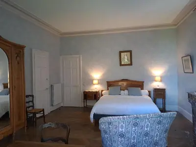 Un ou plusieurs lits dans un hébergement de l'établissement Château de la Redortière