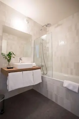 Salle de bains dans l'établissement Best Western Le Bois de la Marche