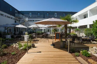 Jardin de l'établissement ibis Styles Poitiers Nord
