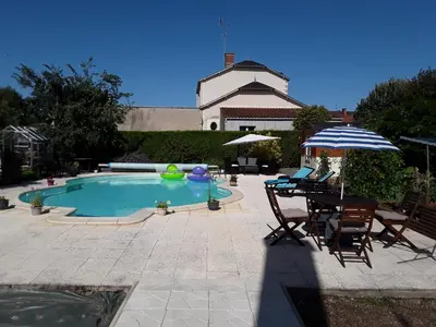 Piscine de l'établissement Maison Vuyk ou située à proximité