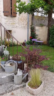 Jardin de l'établissement chambres d'hôtes du Tilleul