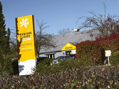 Jardin de l'établissement Premiere Classe Poitiers Futuroscope - Chasseneuil